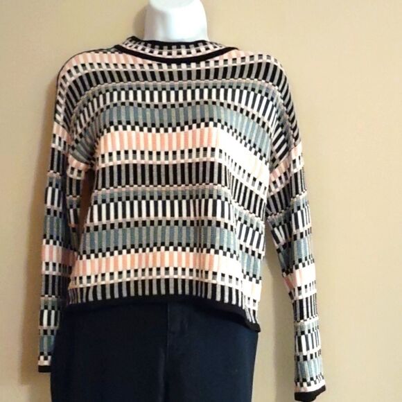 Vero Moda Women's Size 4 Boxy Crop Sweater Top Geometric Cream Pink Black Stripe - Picture 1 of 6